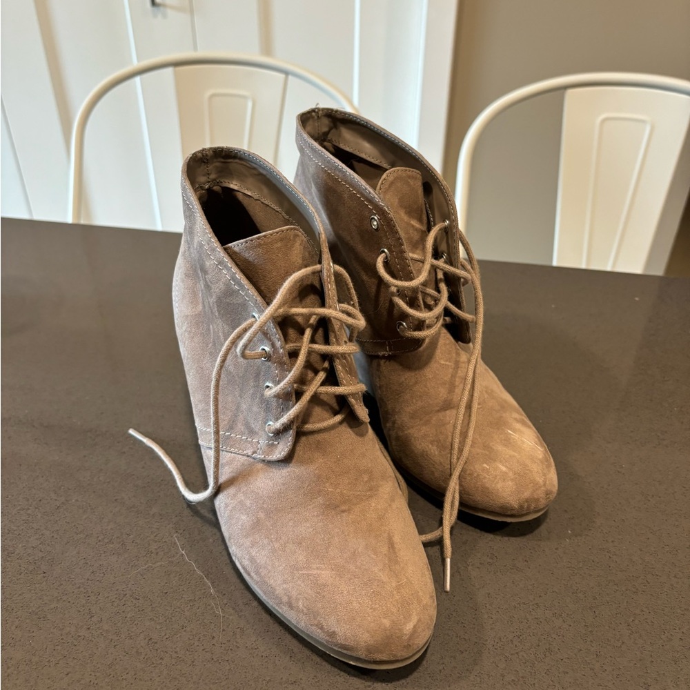 Women’s boot heels